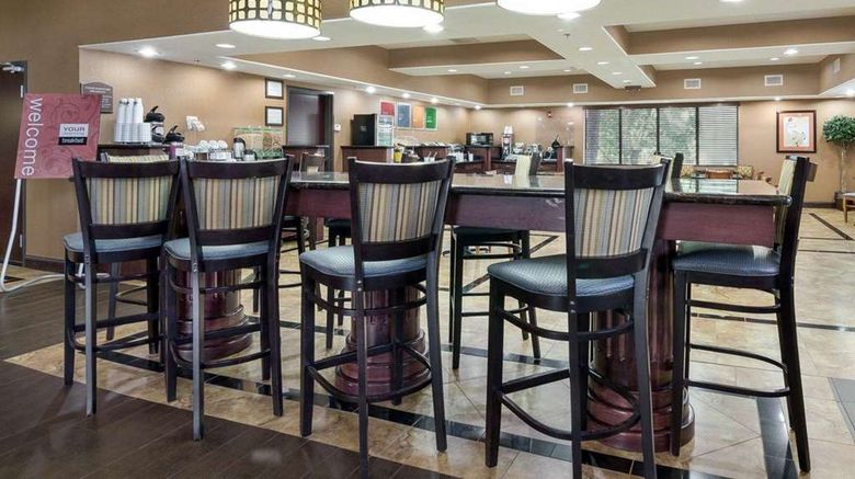 <b>Comfort Suites Restaurant</b>. Images powered by <a href="https://iceportal.shijigroup.com/" title="IcePortal" target="_blank">IcePortal</a>.