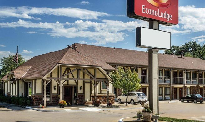 Econo Lodge Lawrence near University Exterior