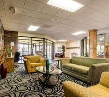 Quality Inn Liberal Lobby