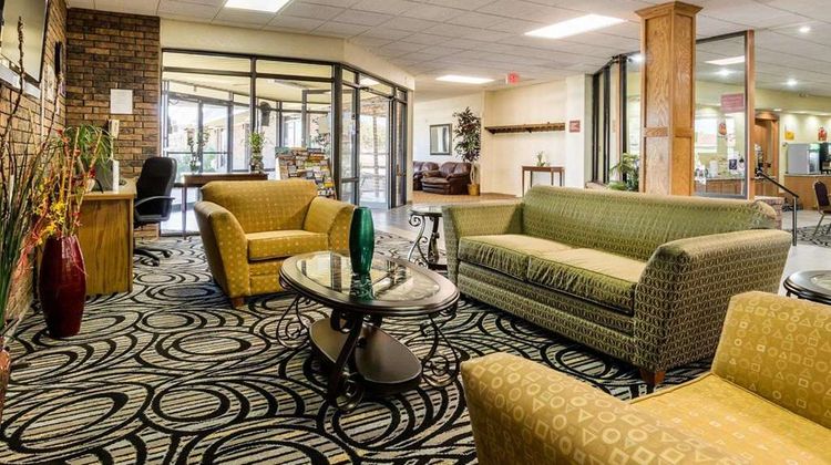 Quality Inn Liberal Lobby