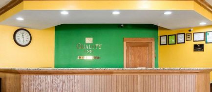 Quality Inn Liberal Lobby