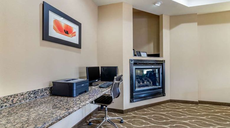 <b>Comfort Inn & Suites Other</b>. Images powered by <a href="https://iceportal.shijigroup.com/" title="IcePortal" target="_blank">IcePortal</a>.