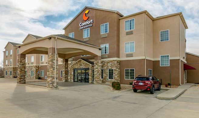Comfort Inn & Suites Exterior