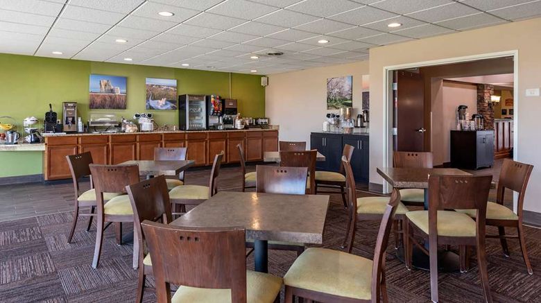 <b>Sleep Inn & Suites Restaurant</b>. Images powered by <a href="https://iceportal.shijigroup.com/" title="IcePortal" target="_blank">IcePortal</a>.