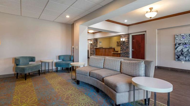 <b>Sleep Inn & Suites Lobby</b>. Images powered by <a href="https://iceportal.shijigroup.com/" title="IcePortal" target="_blank">IcePortal</a>.