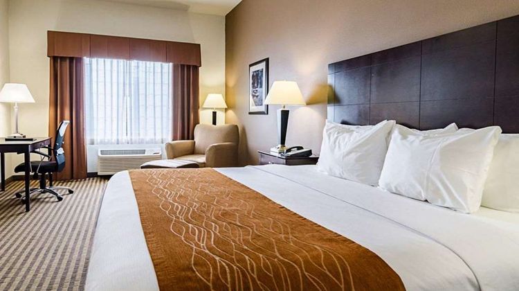 Comfort Inn & Suites, Lawrence Room