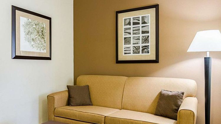 Comfort Inn & Suites, Lawrence Suite