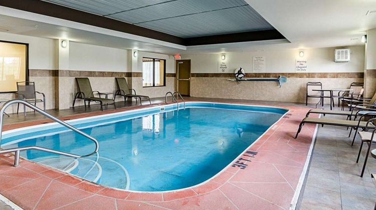 Comfort Inn & Suites, Lawrence Pool