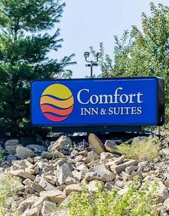 Comfort Inn & Suites, Lawrence