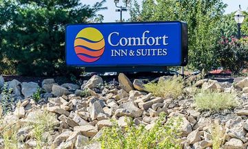 Comfort Inn & Suites, Lawrence
