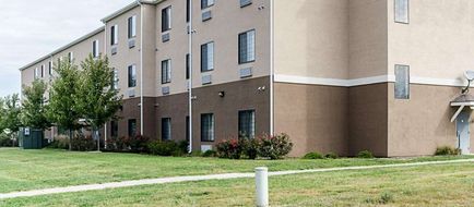 Comfort Inn & Suites, Lawrence Exterior