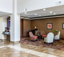 Comfort Inn & Suites, Lawrence Lobby