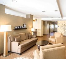 Sleep Inn & Suites Lobby
