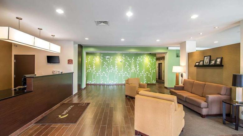 <b>Sleep Inn Lobby</b>. Images powered by <a href="https://iceportal.shijigroup.com/" title="IcePortal" target="_blank">IcePortal</a>.