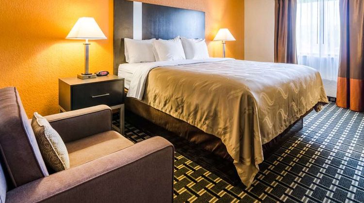 Quality Inn Great Bend Room