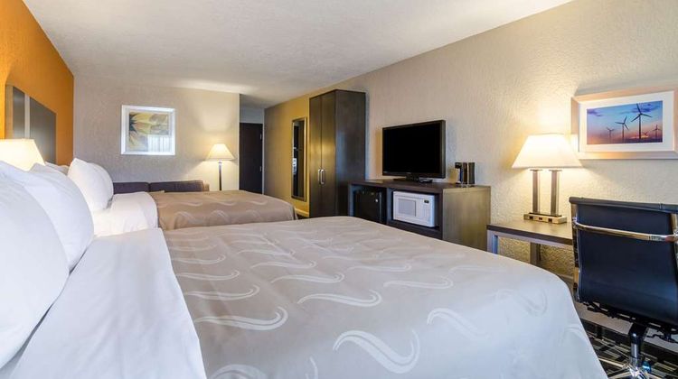 Quality Inn Great Bend Suite
