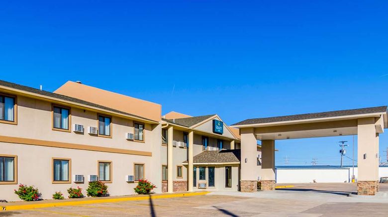 <b>Quality Inn Great Bend Exterior</b>. Images powered by <a href="https://iceportal.shijigroup.com/" title="IcePortal" target="_blank">IcePortal</a>.