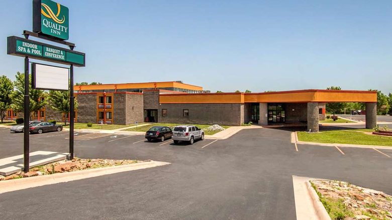 <b>Quality Inn Arkansas City Exterior</b>. Images powered by <a href="https://iceportal.shijigroup.com/" title="IcePortal" target="_blank">IcePortal</a>.