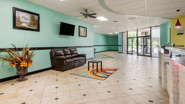 <b>Quality Inn Arkansas City Lobby</b>. Images powered by <a href="https://iceportal.shijigroup.com/" title="IcePortal" target="_blank">IcePortal</a>.