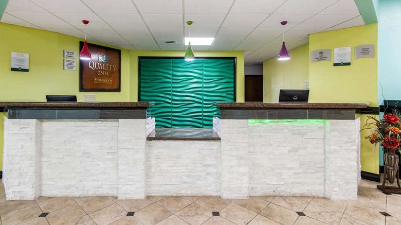 <b>Quality Inn Arkansas City Lobby</b>. Images powered by <a href="https://iceportal.shijigroup.com/" title="IcePortal" target="_blank">IcePortal</a>.