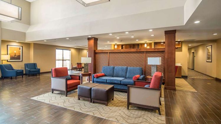 Comfort Suites Dodge City Lobby