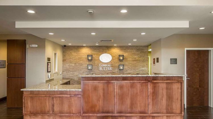 Comfort Suites Dodge City Lobby