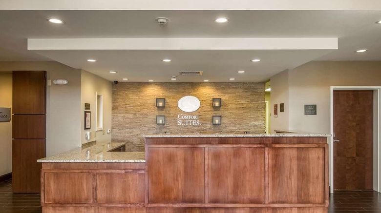 <b>Comfort Suites Dodge City Lobby</b>. Images powered by <a href="https://iceportal.shijigroup.com/" title="IcePortal" target="_blank">IcePortal</a>.