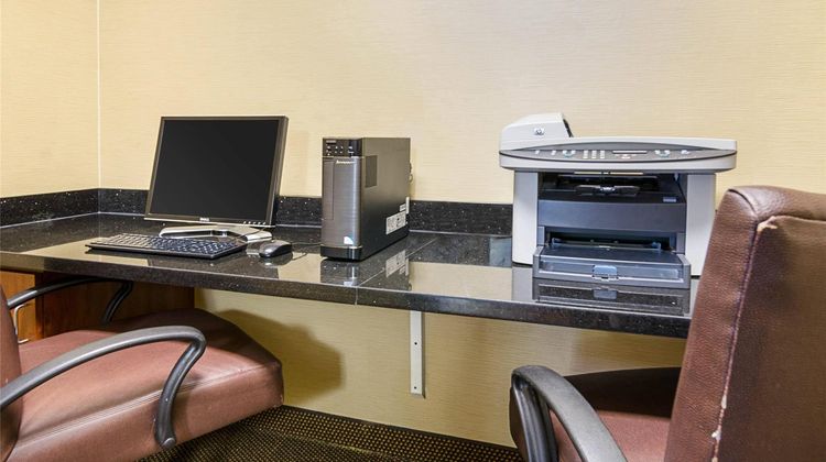 Comfort Inn & Suites Hutchinson Other