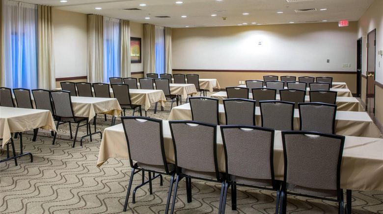 <b>Comfort Inn & Suites Hutchinson Meeting</b>. Images powered by <a href="https://iceportal.shijigroup.com/" title="IcePortal" target="_blank">IcePortal</a>.