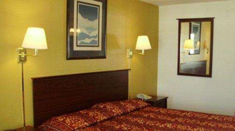 Rodeway Inn Goddard Room