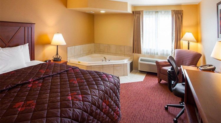 Rodeway Inn & Suites Phillipsburg Suite