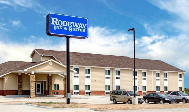 Rodeway Inn & Suites Phillipsburg Exterior