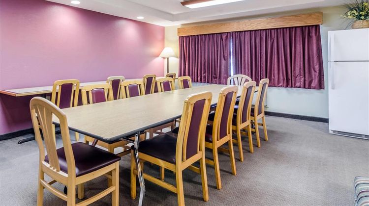 Rodeway Inn of Hesston Meeting