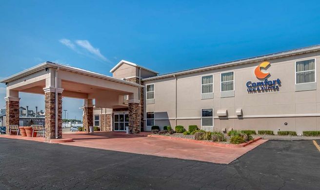 Comfort Inn & Suites Junction City Exterior