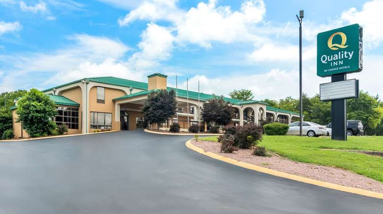<b>Quality Inn Russellville Exterior</b>. Images powered by <a href="https://iceportal.shijigroup.com/" title="IcePortal" target="_blank">IcePortal</a>.