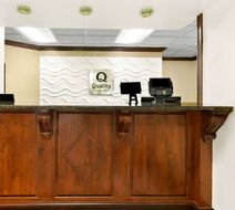 Quality Inn Russellville Lobby