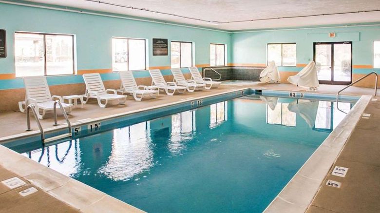 <b>Comfort Suites Georgetown Pool</b>. Images powered by <a href="https://iceportal.shijigroup.com/" title="IcePortal" target="_blank">IcePortal</a>.
