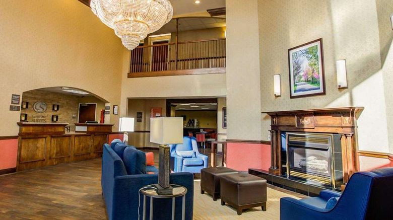 <b>Comfort Suites Georgetown Lobby</b>. Images powered by <a href="https://iceportal.shijigroup.com/" title="IcePortal" target="_blank">IcePortal</a>.