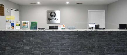 Quality Inn and Suites Brooks Lobby