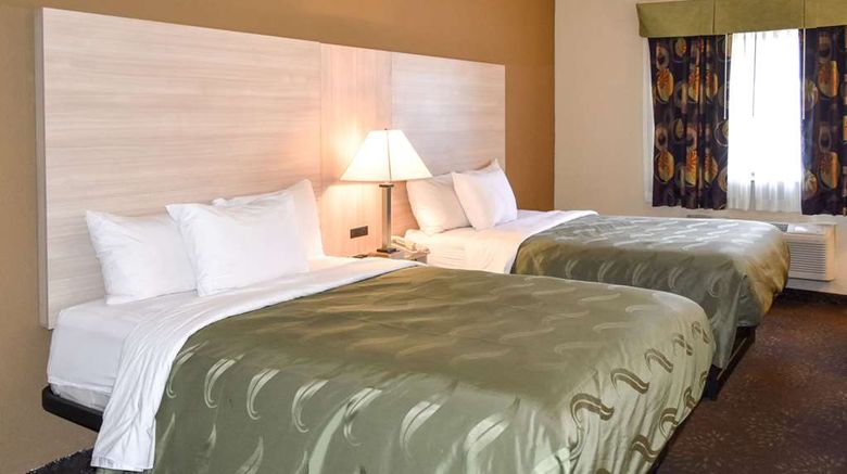 <b>Quality Inn and Suites Brooks Room</b>. Images powered by <a href="https://iceportal.shijigroup.com/" title="IcePortal" target="_blank">IcePortal</a>.
