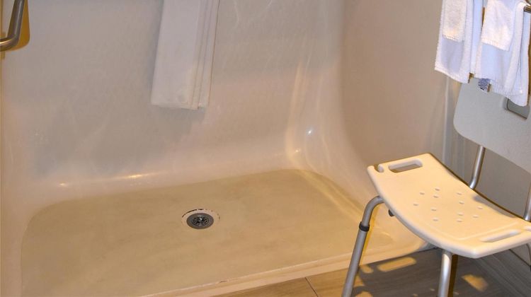 Quality Inn and Suites Brooks Room