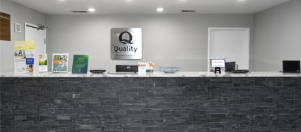 Quality Inn and Suites Brooks Lobby