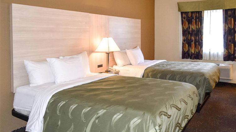 Quality Inn and Suites Brooks Room