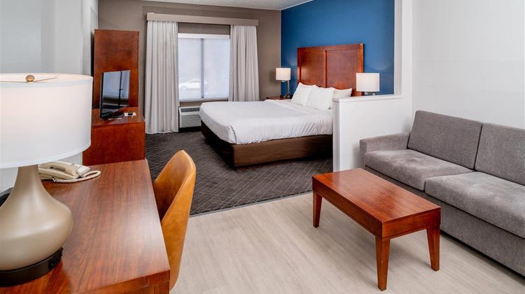 Comfort Suites Room
