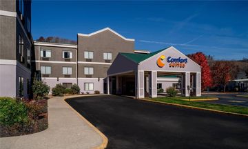 Comfort Suites