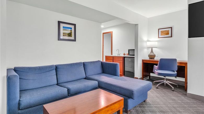<b>Comfort Inn Somerset Suite</b>. Images powered by <a href="https://iceportal.shijigroup.com/" title="IcePortal" target="_blank">IcePortal</a>.