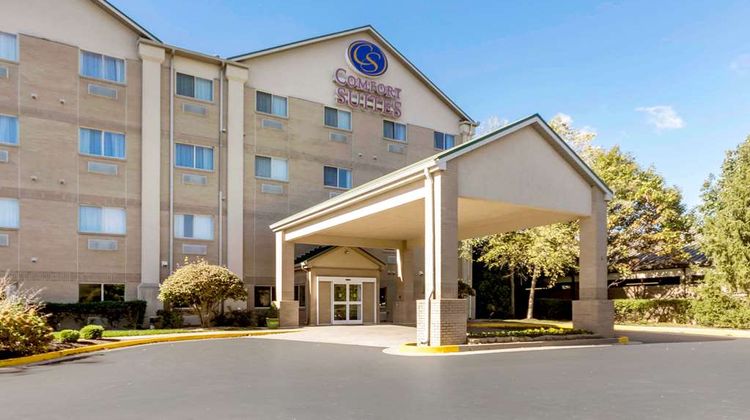 Comfort Suites Exterior