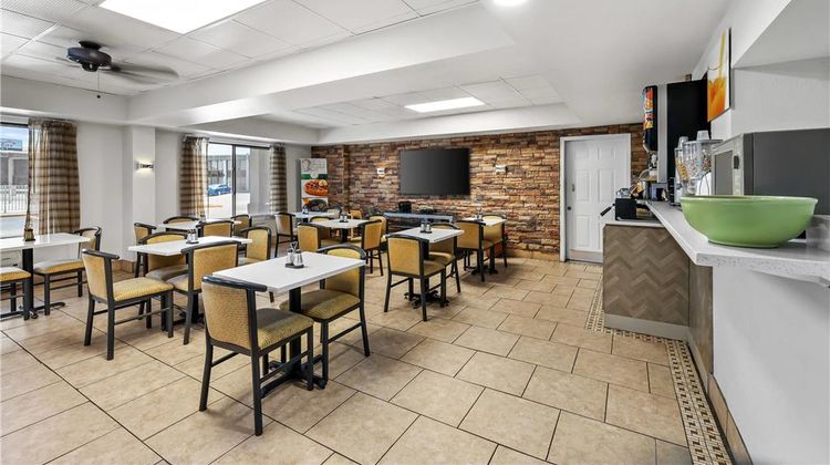 Quality Inn Bowling Green Restaurant