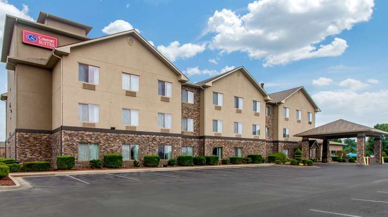 Comfort Suites Danville Exterior. Images powered by <a href="https://iceportal.shijigroup.com" target="_blank" rel="noopener">Ice Portal</a>.