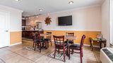 <b>Rodeway Inn Hopkinsville Restaurant</b>. Images powered by <a href="https://iceportal.shijigroup.com/" title="IcePortal" target="_blank">IcePortal</a>.